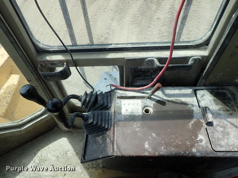 image for item FH9925 1993 Komatsu WA450-2 wheel loader