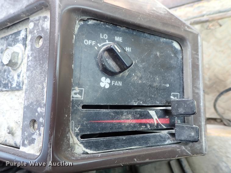 image for item FH9925 1993 Komatsu WA450-2 wheel loader