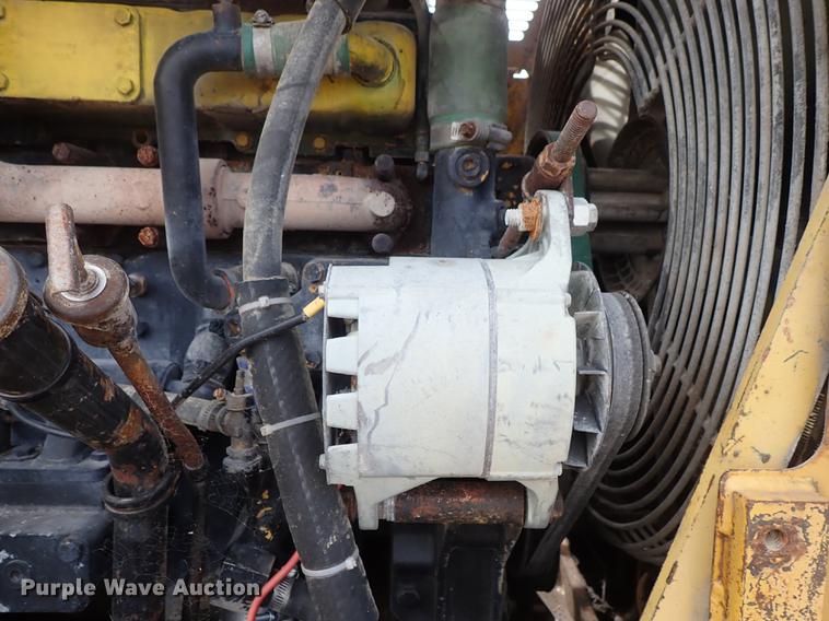 image for item FH9925 1993 Komatsu WA450-2 wheel loader