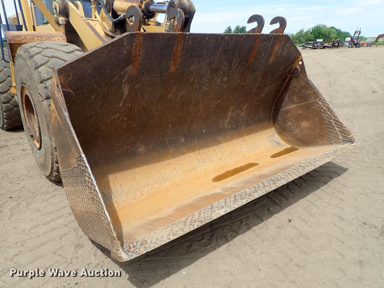 image for item FH9925 1993 Komatsu WA450-2 wheel loader