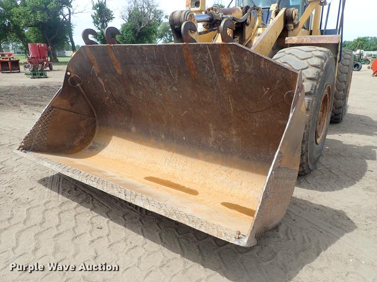 image for item FH9925 1993 Komatsu WA450-2 wheel loader