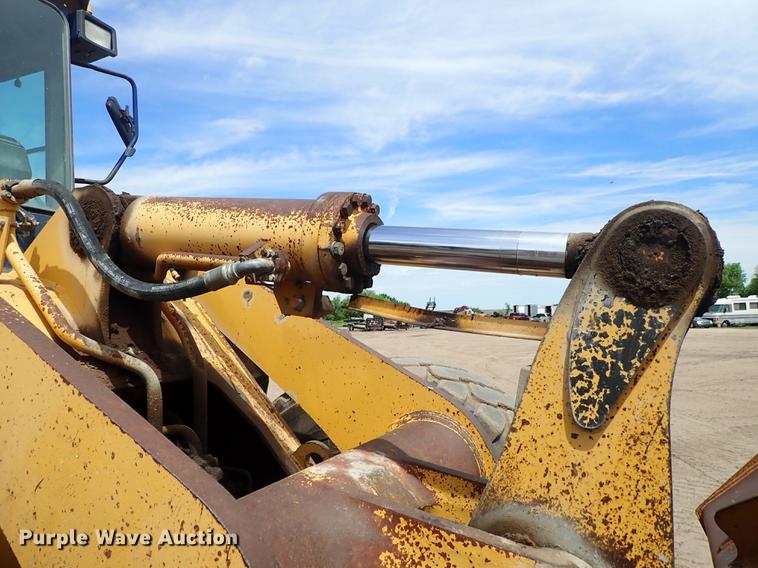 image for item FH9925 1993 Komatsu WA450-2 wheel loader