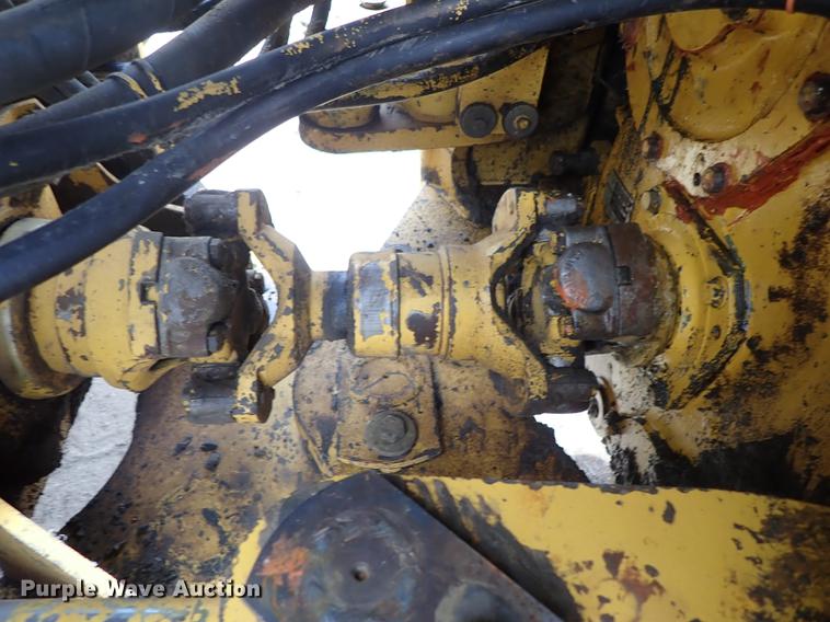 image for item FH9925 1993 Komatsu WA450-2 wheel loader