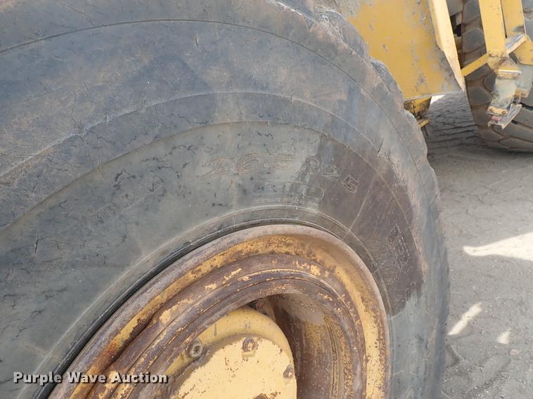 image for item FH9925 1993 Komatsu WA450-2 wheel loader