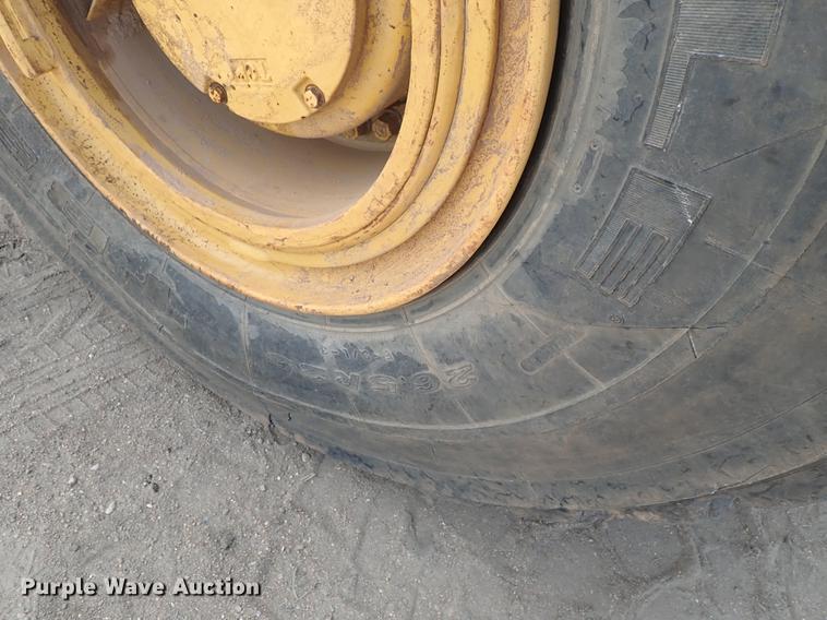 image for item FH9925 1993 Komatsu WA450-2 wheel loader