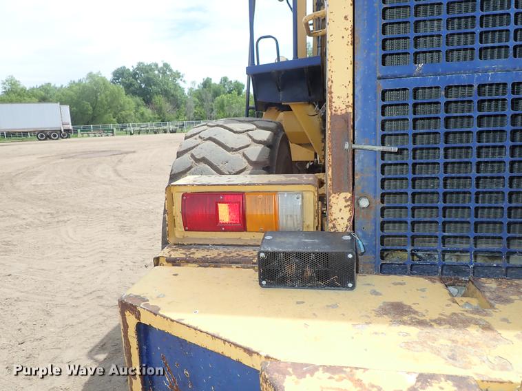 image for item FH9925 1993 Komatsu WA450-2 wheel loader