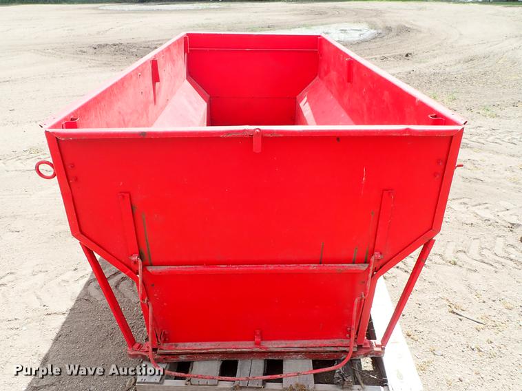 Grain bed in Kinsley, KS Item FH9937 sold Purple Wave