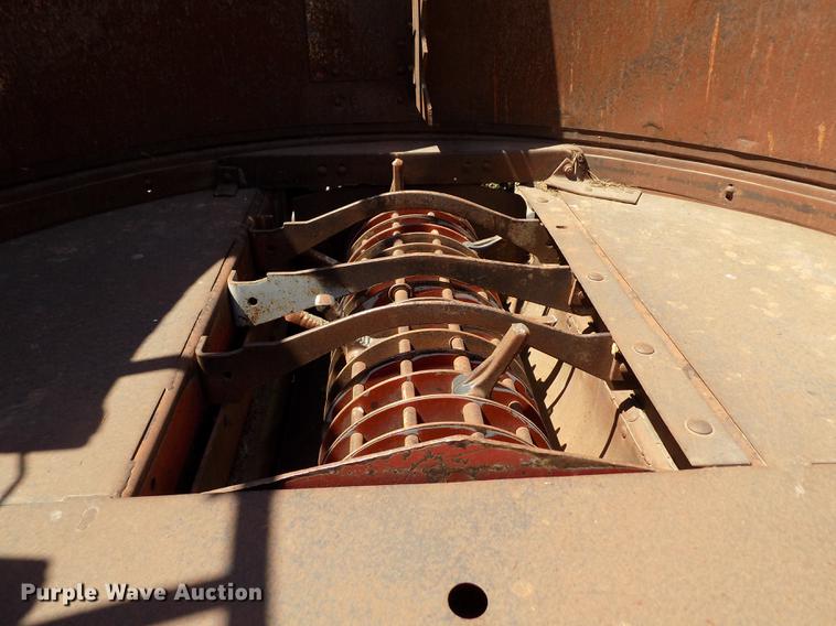 image for item FN9501 Case IH 8610 bale processor