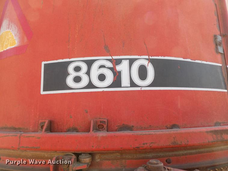image for item FN9501 Case IH 8610 bale processor