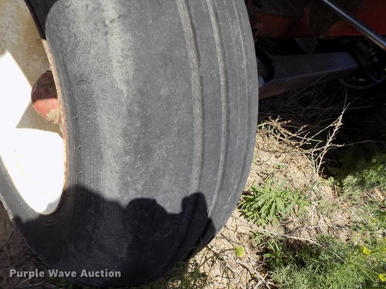 image for item FN9501 Case IH 8610 bale processor