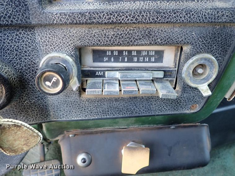 image for item FN9819 1976 Chevrolet C65 grain truck