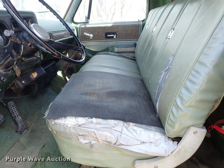 image for item FN9819 1976 Chevrolet C65 grain truck