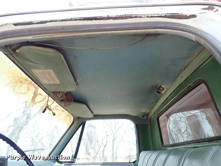 image for item FN9819 1976 Chevrolet C65 grain truck