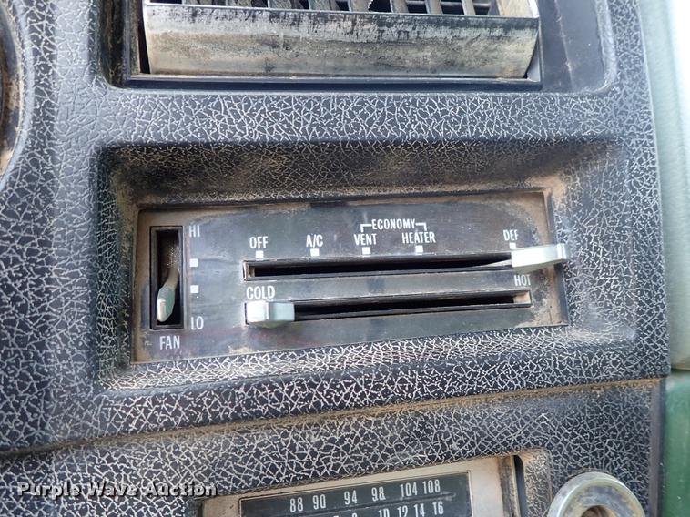 image for item FN9819 1976 Chevrolet C65 grain truck