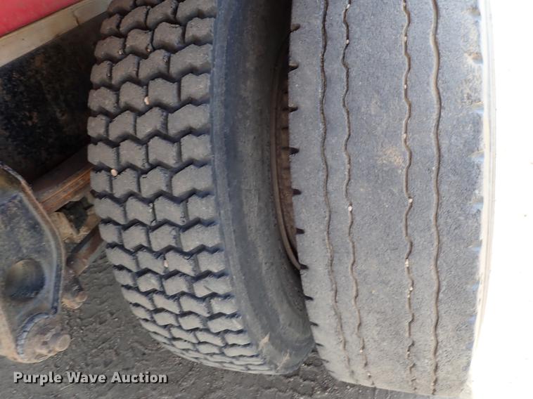 image for item FN9819 1976 Chevrolet C65 grain truck