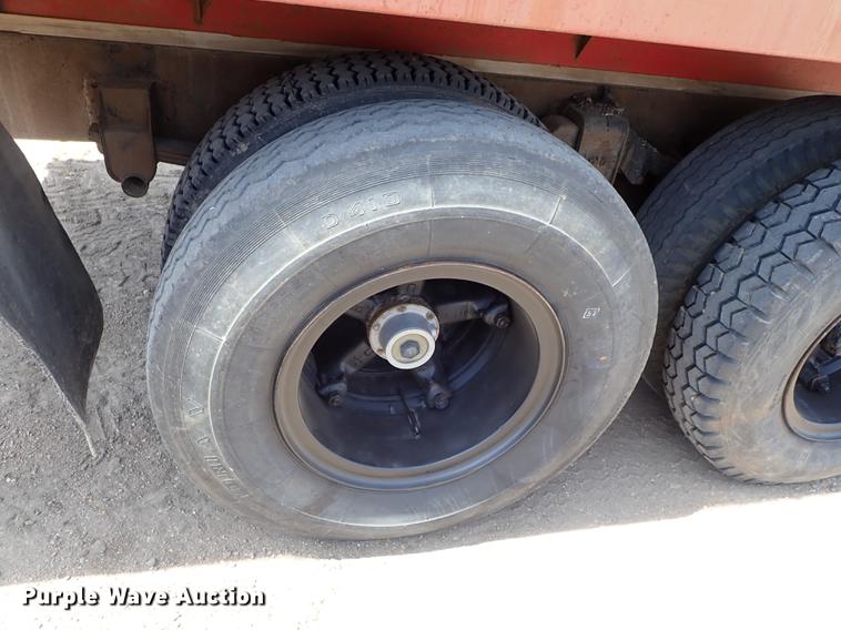 image for item FN9819 1976 Chevrolet C65 grain truck