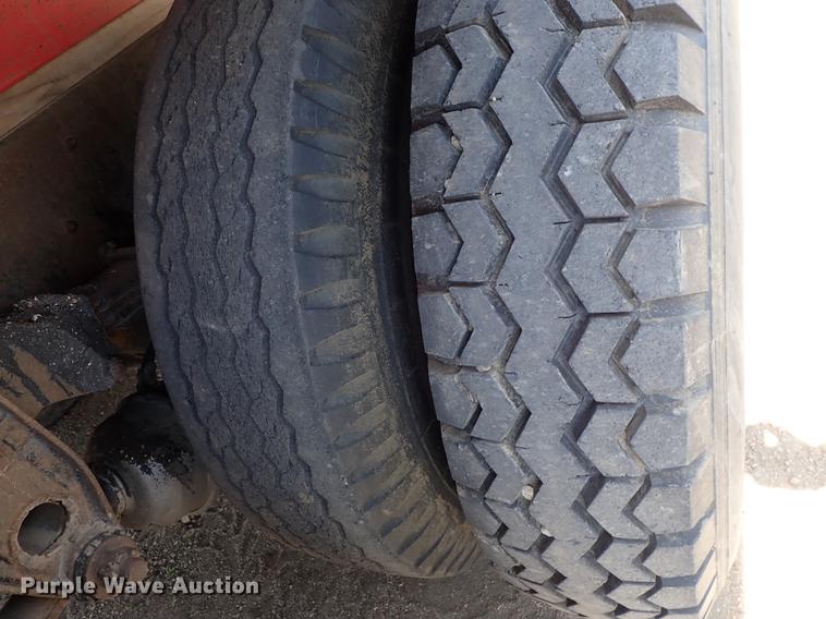 image for item FN9819 1976 Chevrolet C65 grain truck