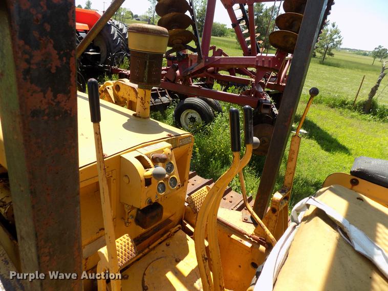 image for item FO9797 1961 International TD9 dozer