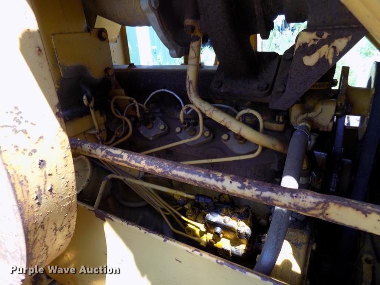 image for item FO9797 1961 International TD9 dozer