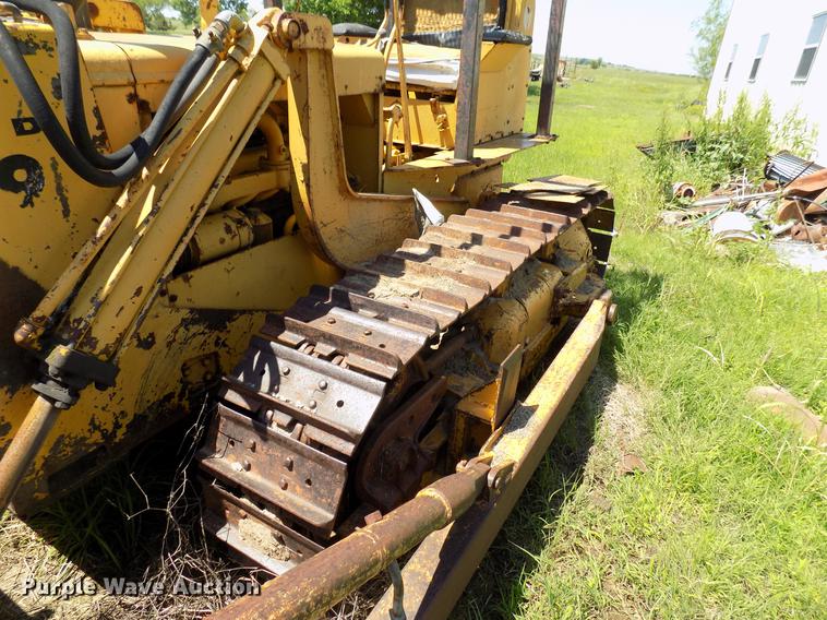image for item FO9797 1961 International TD9 dozer