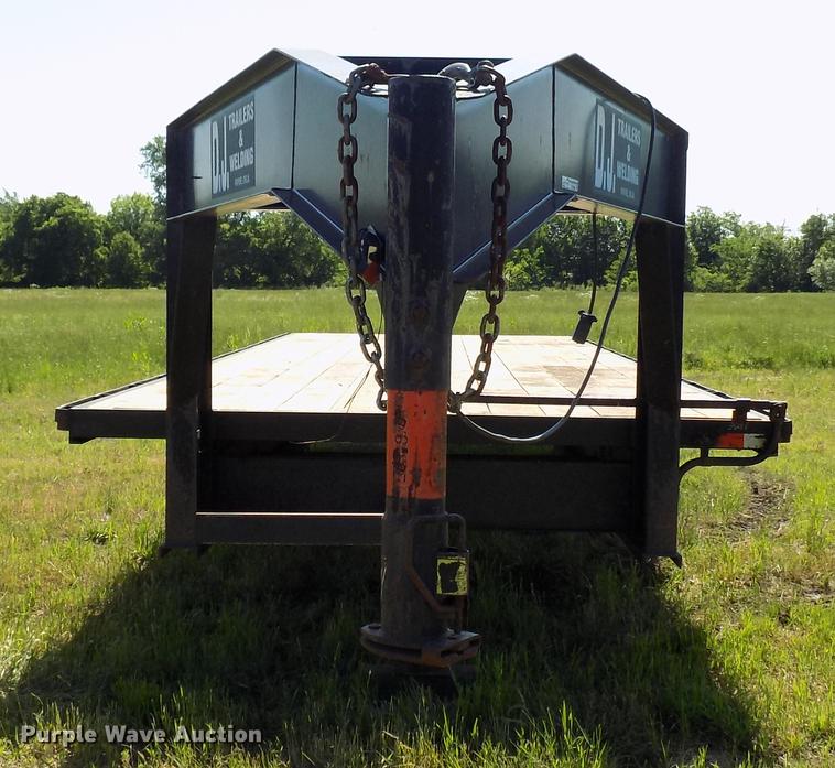 image for item FO9798 2004 DJ equipment trailer