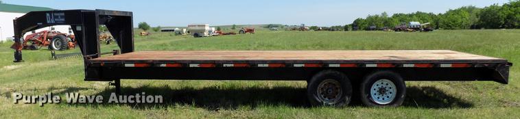 image for item FO9798 2004 DJ equipment trailer