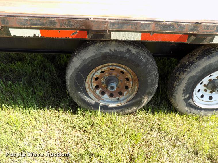 image for item FO9798 2004 DJ equipment trailer