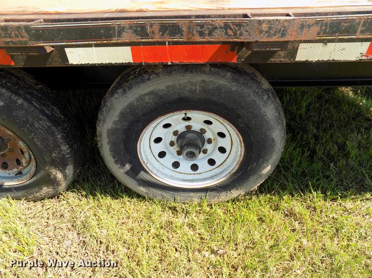 image for item FO9798 2004 DJ equipment trailer