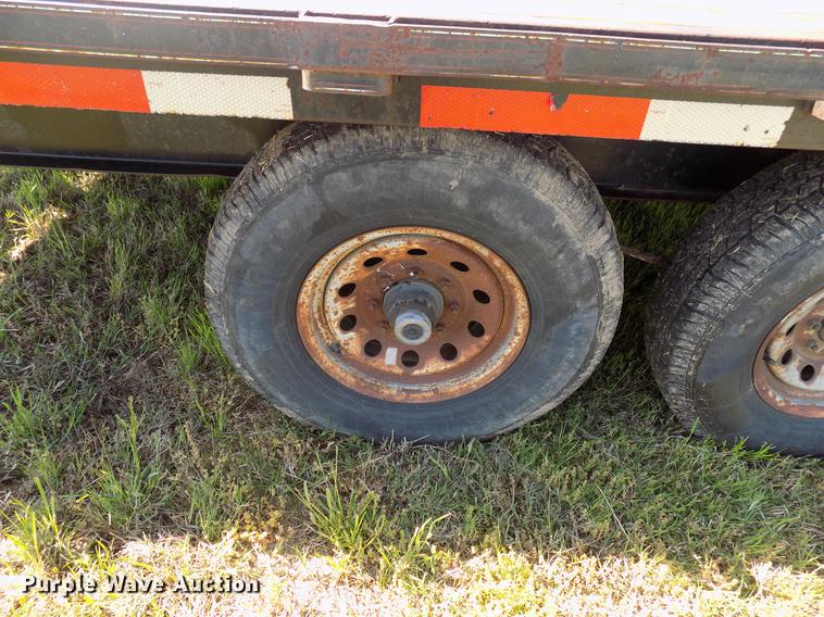 image for item FO9798 2004 DJ equipment trailer