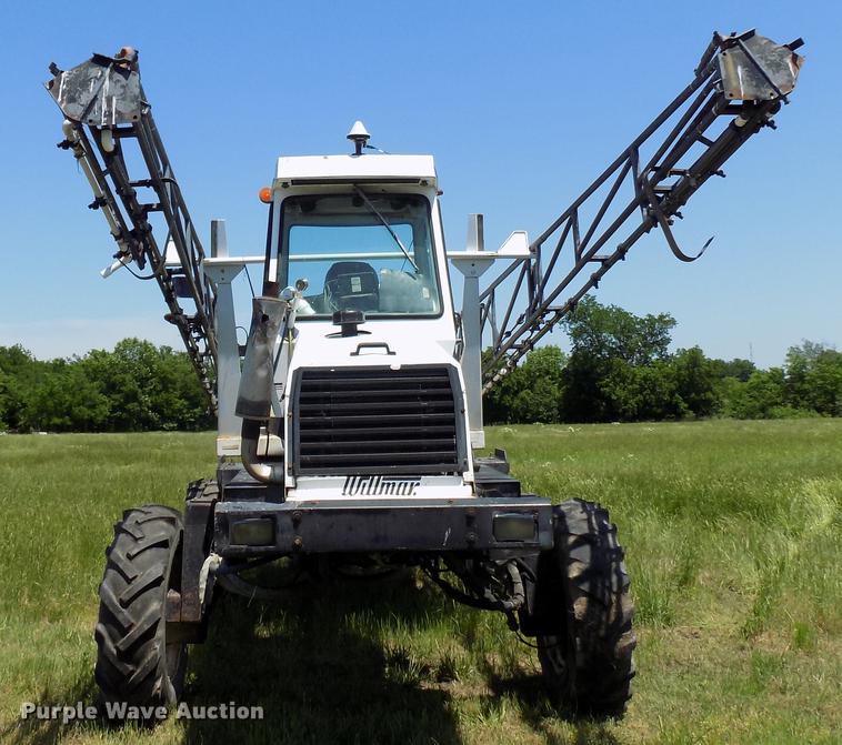 image for item FO9800 Willmar 765HT sprayer