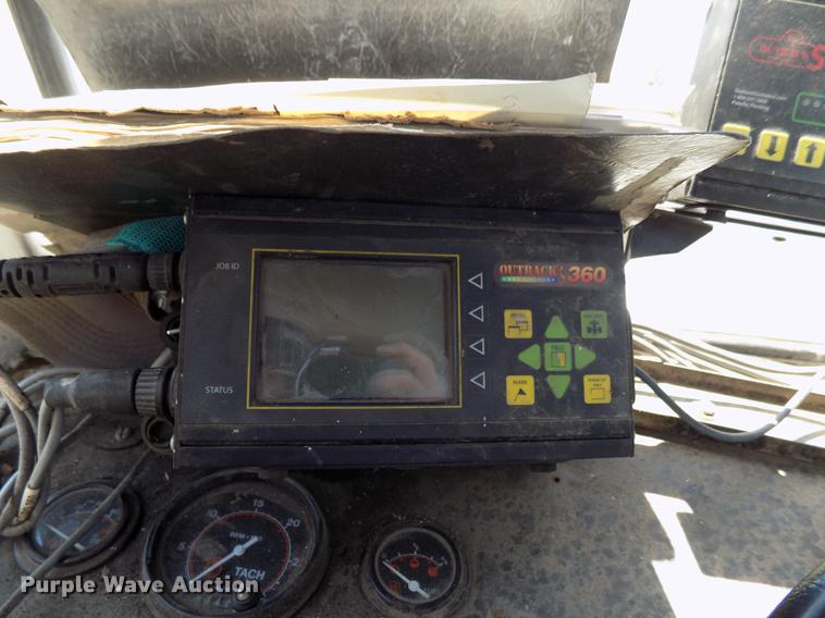 image for item FO9800 Willmar 765HT sprayer