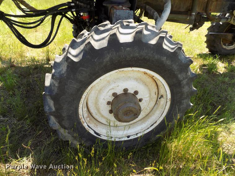 image for item FO9800 Willmar 765HT sprayer