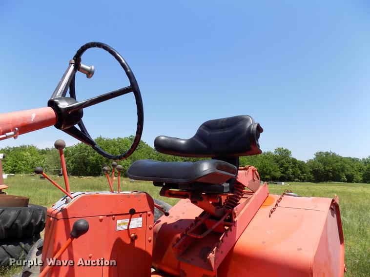 image for item FO9801 1966 Allis Chalmers 190XT tractor