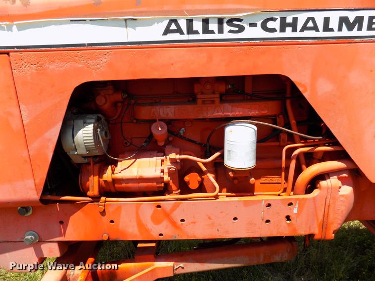 image for item FO9801 1966 Allis Chalmers 190XT tractor