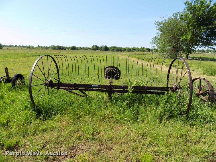image for item FO9803 Hay rake