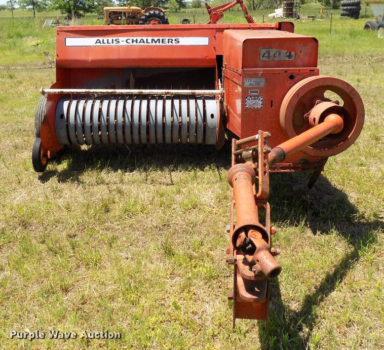 image for item FO9825 Allis Chalmers 444 small square baler