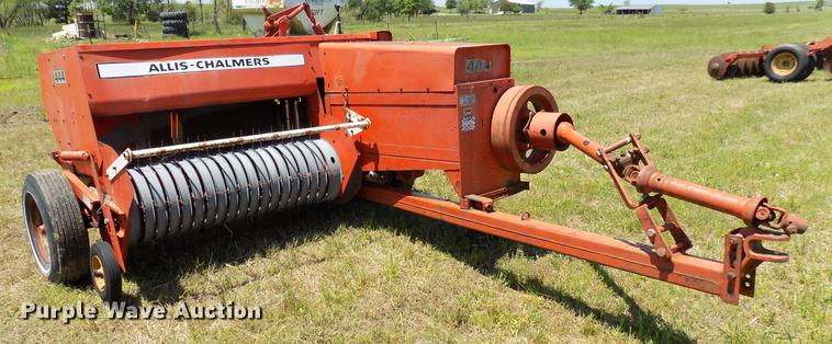 image for item FO9825 Allis Chalmers 444 small square baler