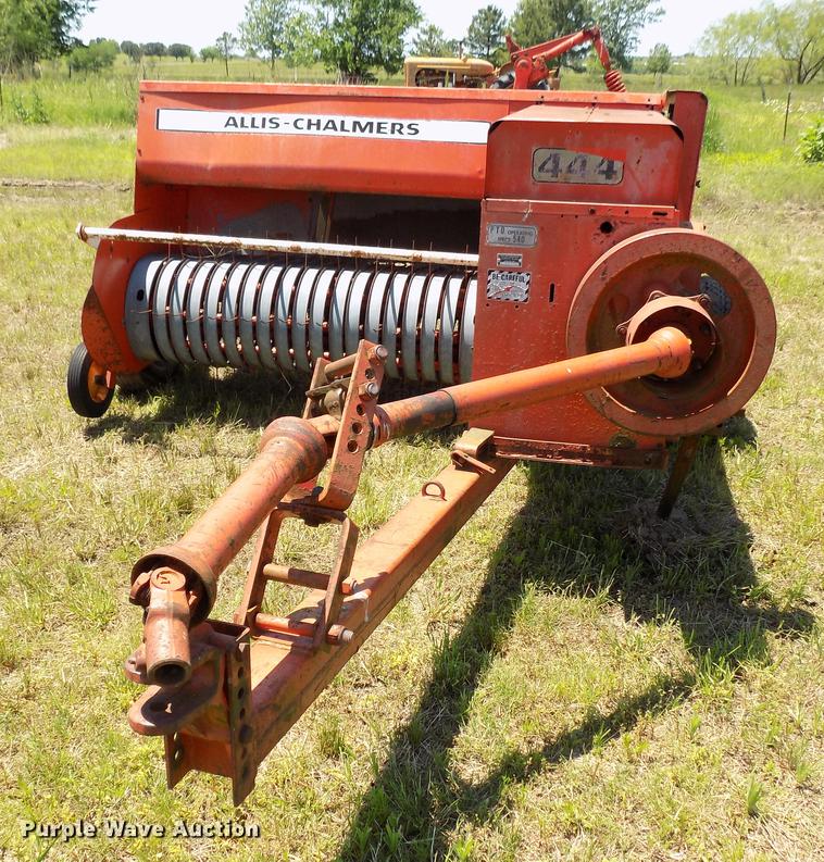 image for item FO9825 Allis Chalmers 444 small square baler