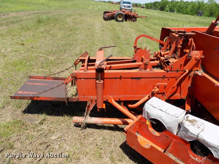 image for item FO9825 Allis Chalmers 444 small square baler