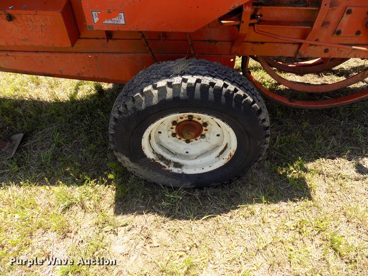 image for item FO9825 Allis Chalmers 444 small square baler