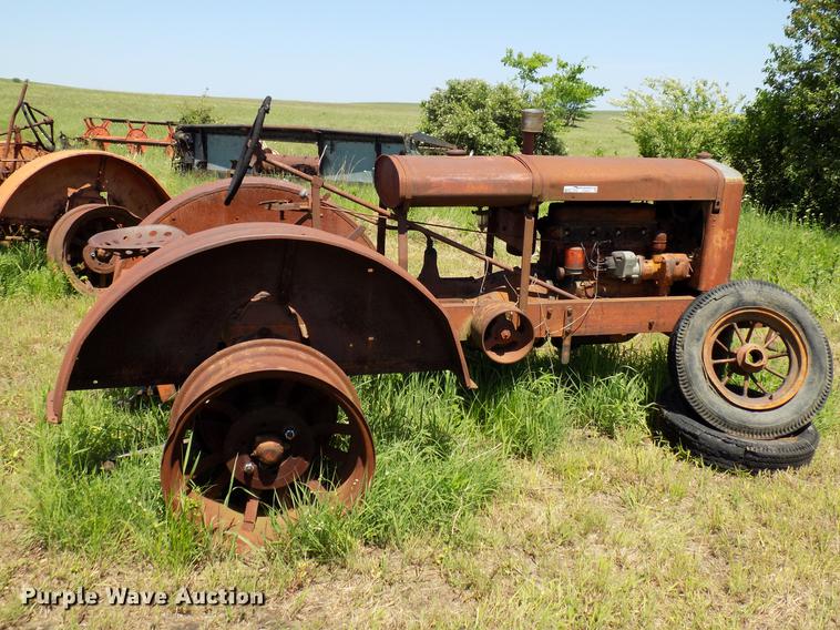 image for item FO9875 Allis Chalmers WC tractor