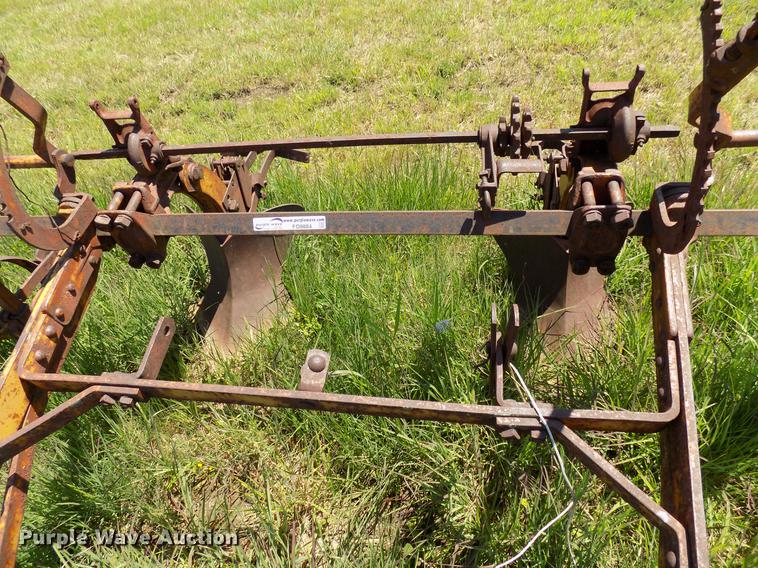 image for item FO9884 Two row lister