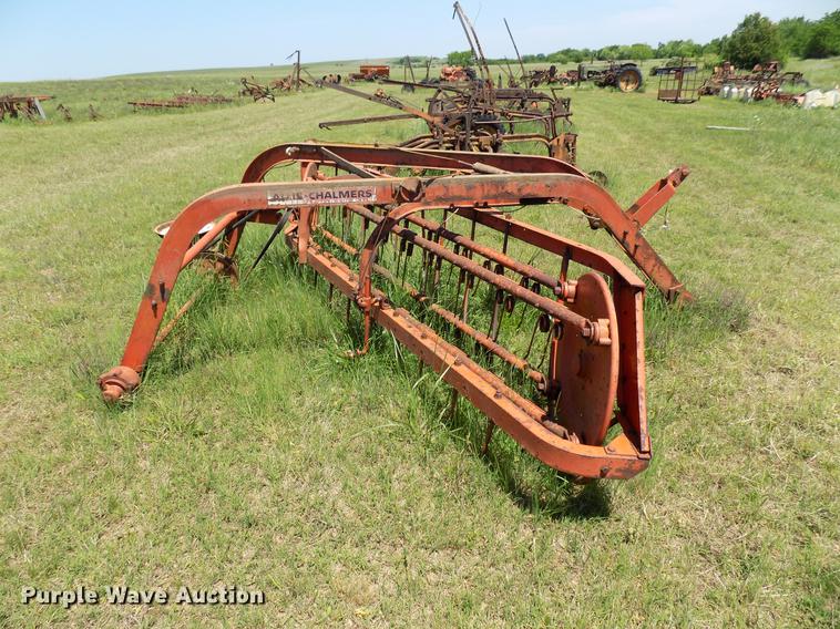 image for item FO9891 Allis Chalmers basket rake