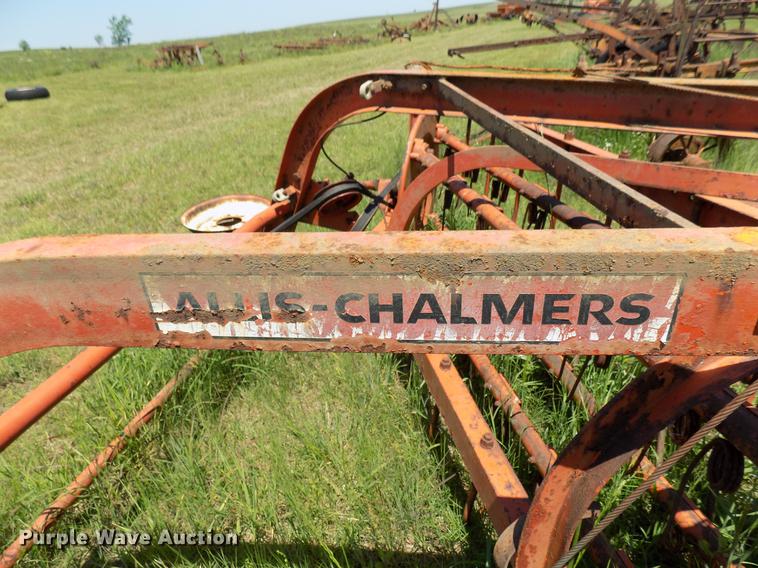image for item FO9891 Allis Chalmers basket rake