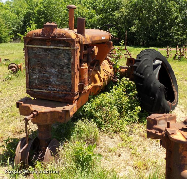 image for item FO9897 Allis Chalmers UC tractor