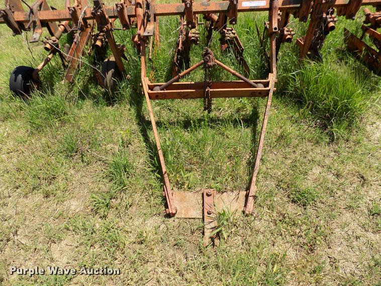image for item FO9925 Row crop cultivator