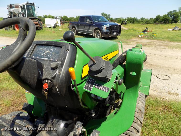image for item FO9961 2013 John Deere 3038E tractor