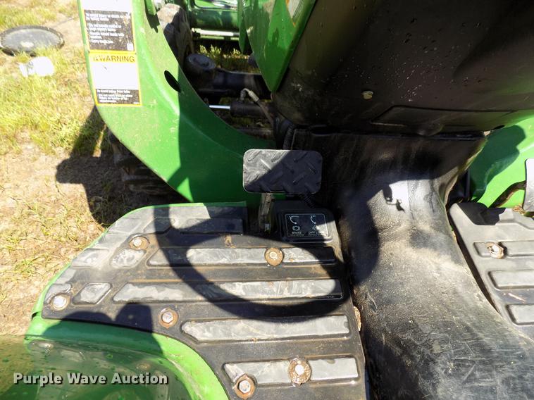 image for item FO9961 2013 John Deere 3038E tractor