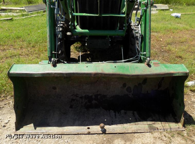 image for item FO9961 2013 John Deere 3038E tractor