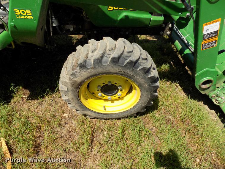 image for item FO9961 2013 John Deere 3038E tractor